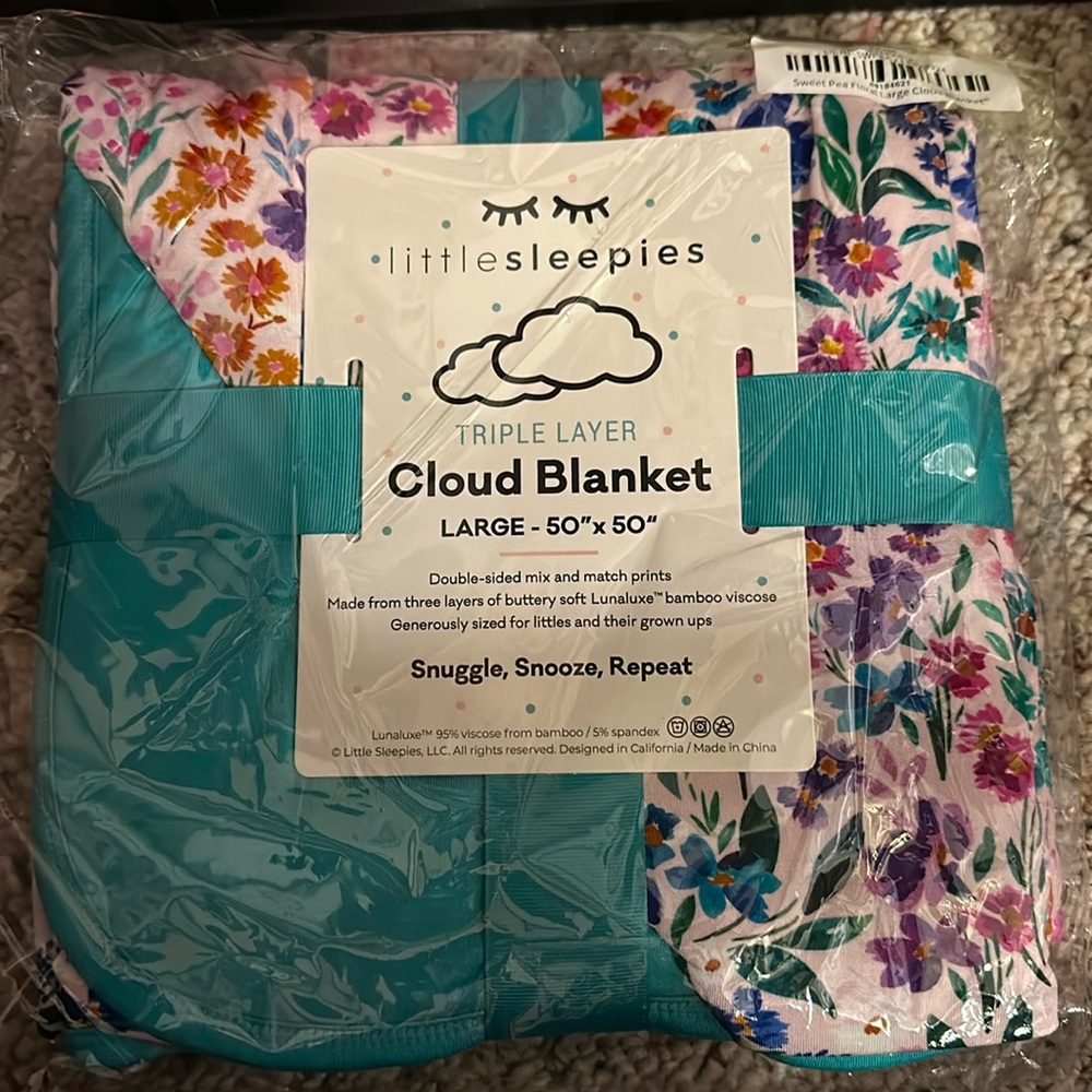 Little Sleepies Sweet Pea Large Cloud Blanket